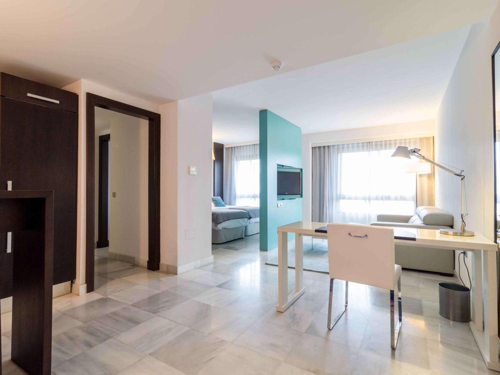 One-Bedroom Apartment,1128707124:JPEG